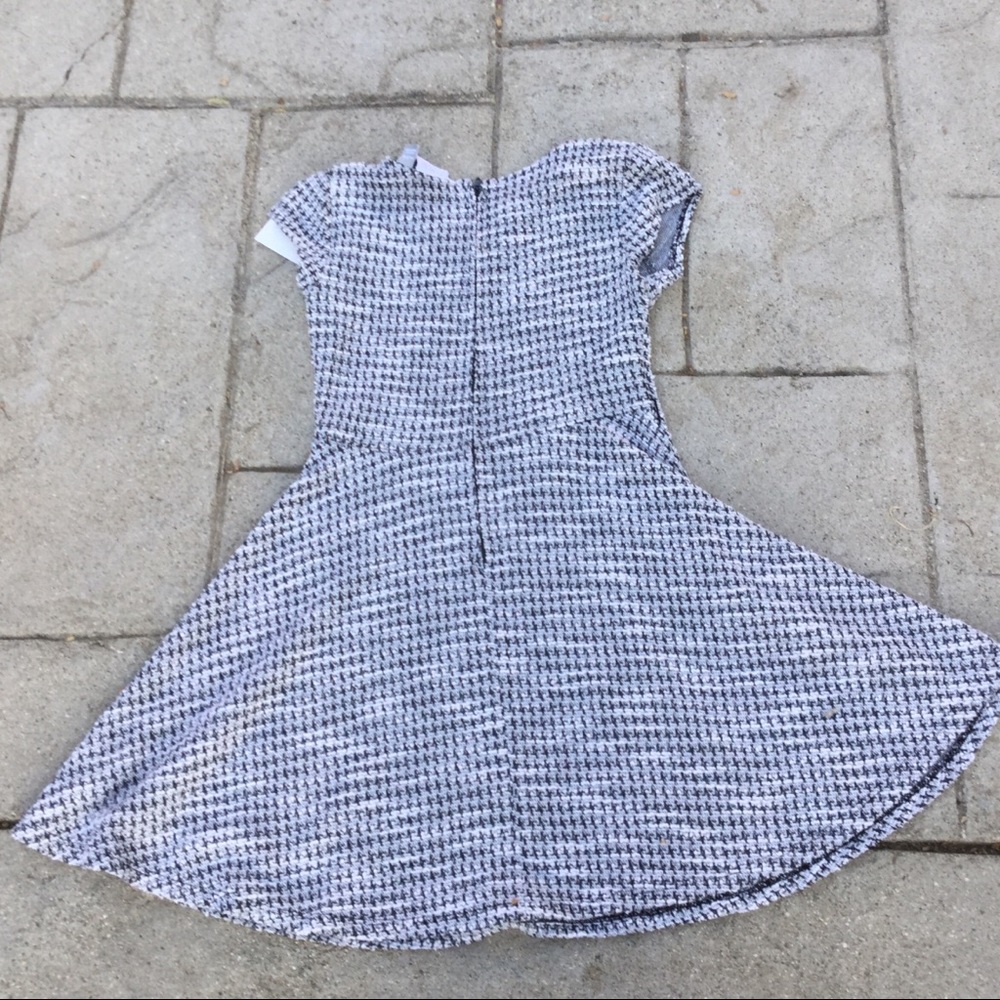 Dress children place - Picture 2 of 6